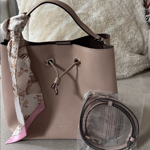 Kate Spade Blush Pink Leather Shoulder Bag - Picture 2 of 13